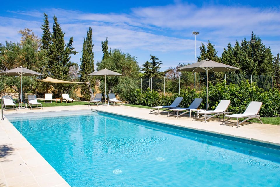 Swimming pool, Swimming pool