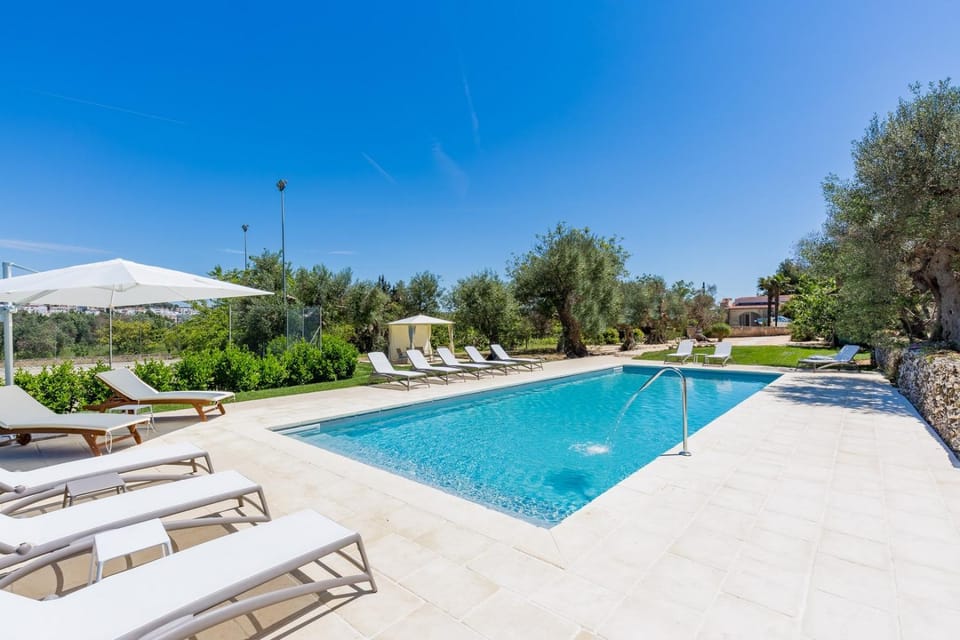 Swimming pool, Swimming pool