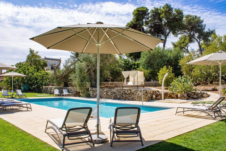 Swimming pool, Swimming pool