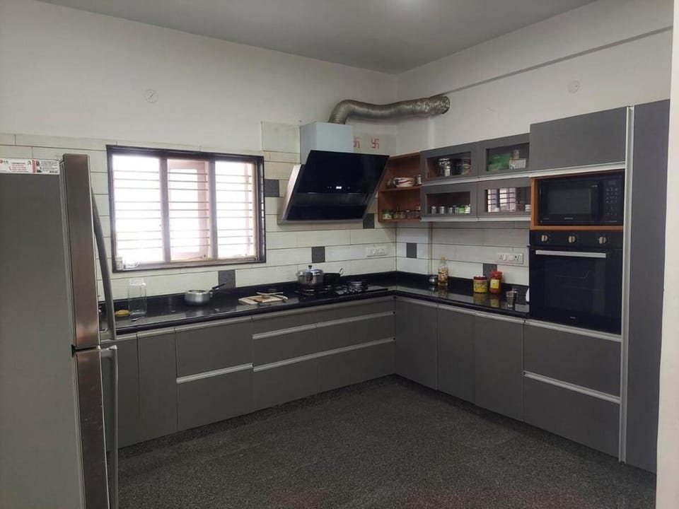 Huge 3 bhk fully furnished Apartment in Bengaluru
