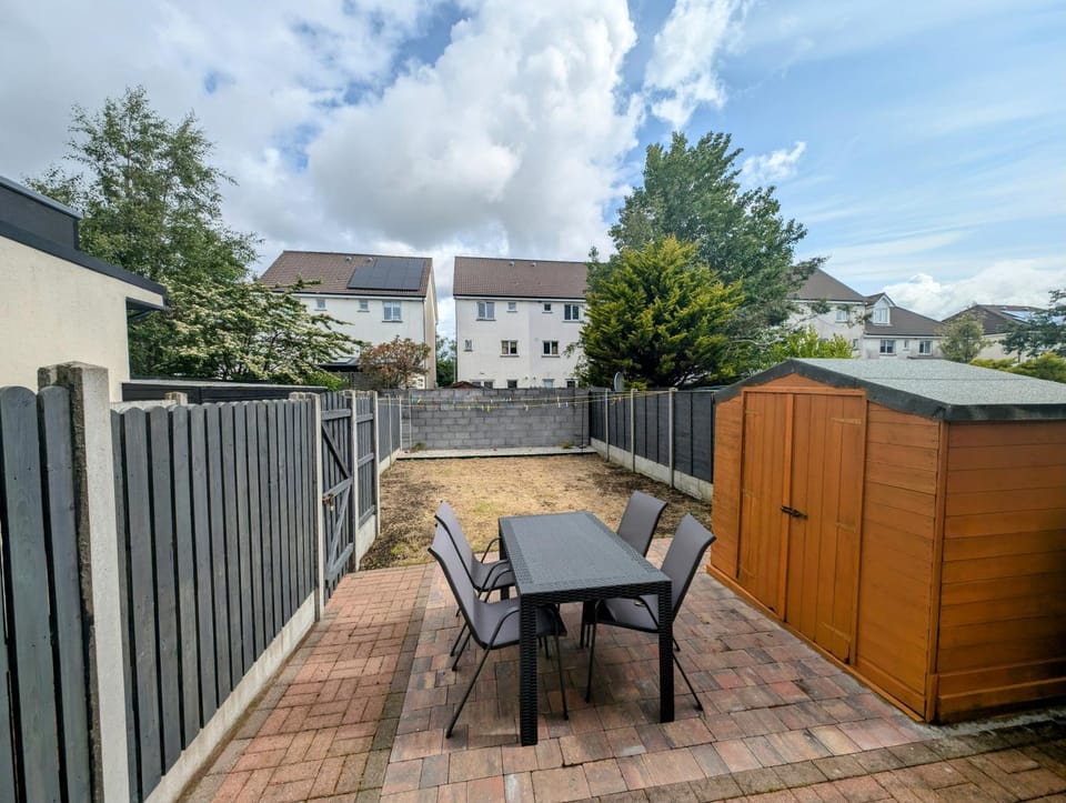 Large 4 Bedroom 5 Bathroom Property House in Galway