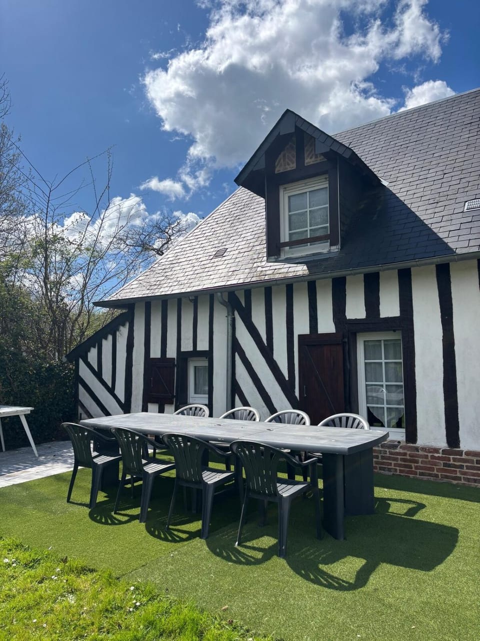 Patio, Garden, Dining area