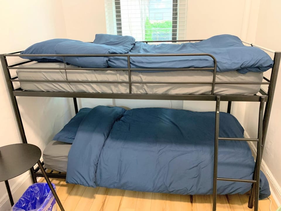 Chelsea Studio-Shared Bathroom with Kitchen Twin Bunk Bed Apartment in Midtown
