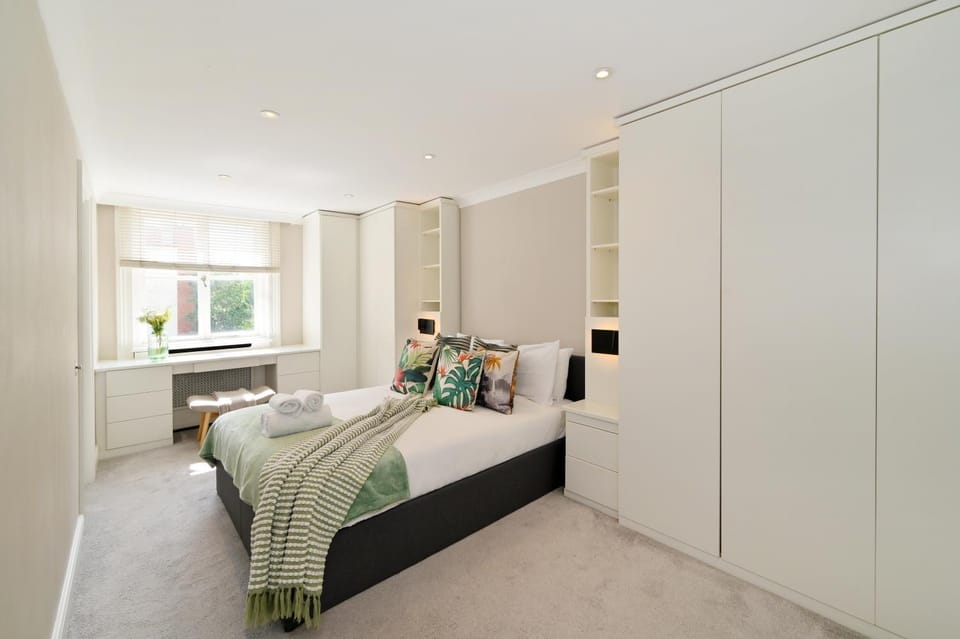Bed, Bedroom, wardrobe