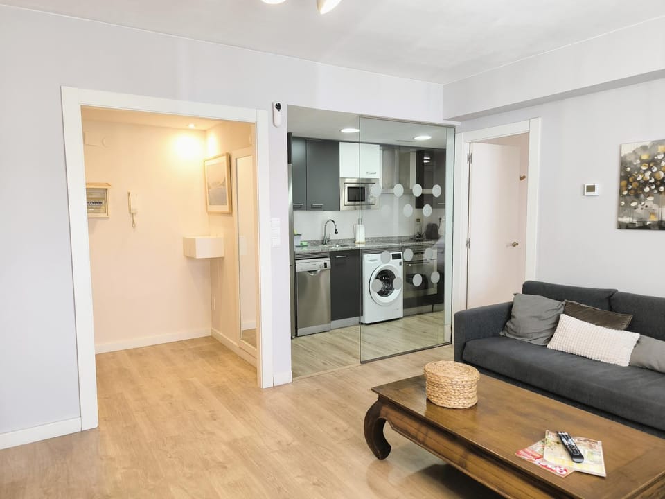 Kitchen or kitchenette, Living room