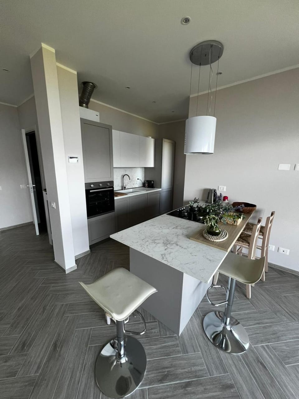 New Cozy Stay with Lakeview Apartment in Canton of Ticino