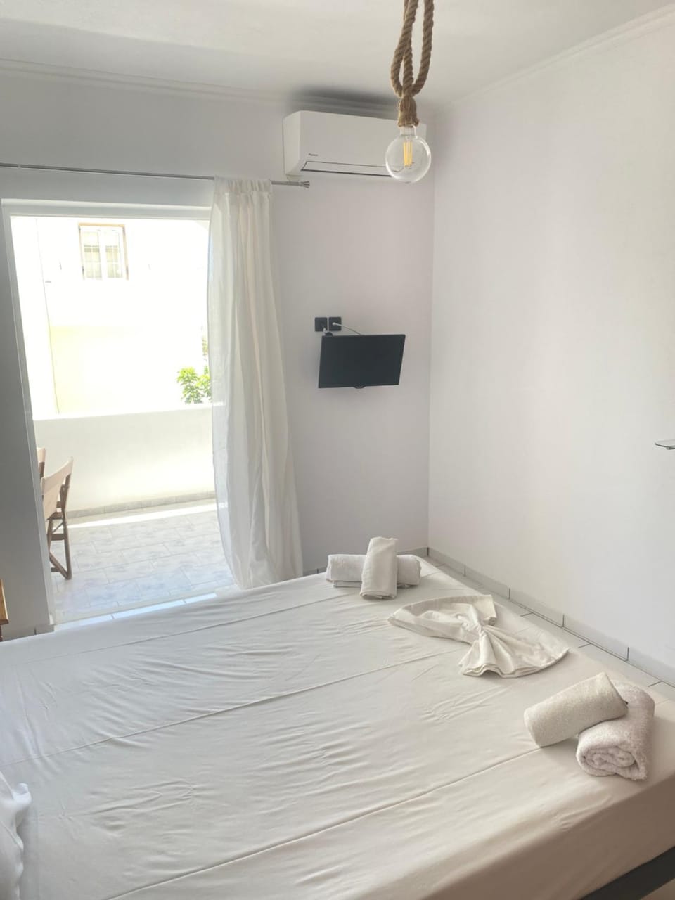 Two Palm Trees 2 Apartment in Milos