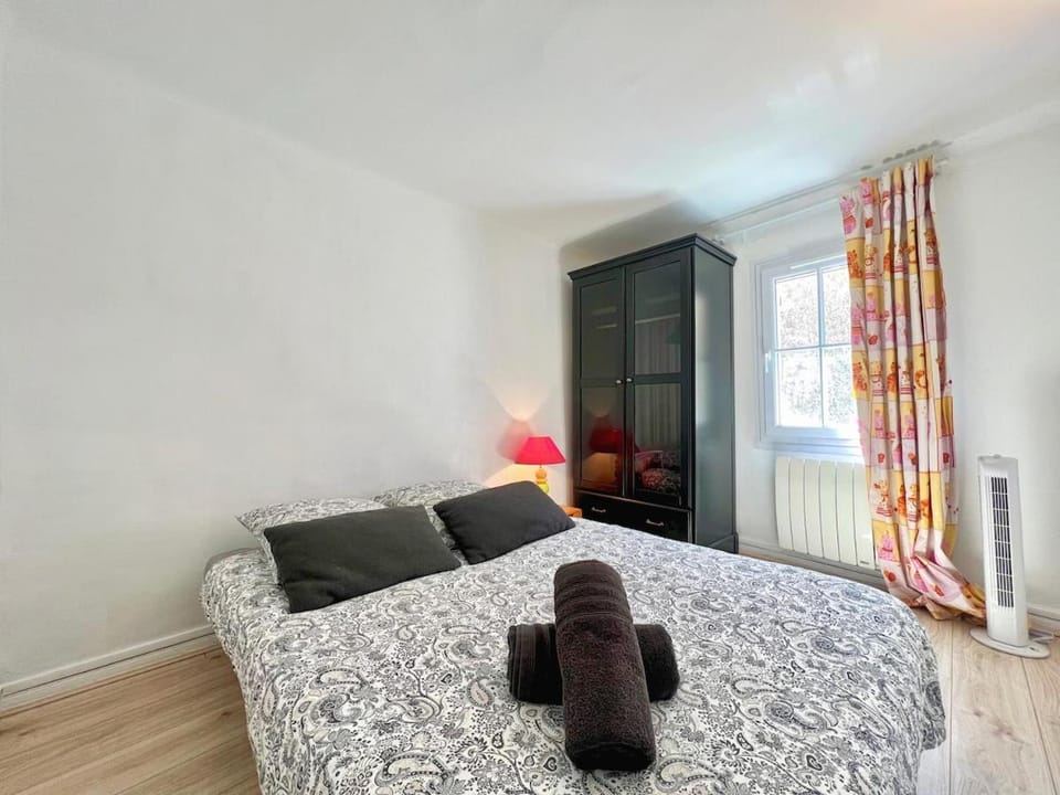 Miraluna - Village médiéval, calme, insolite, 6 personnes Apartment in Provence-Alpes-Côte d'Azur