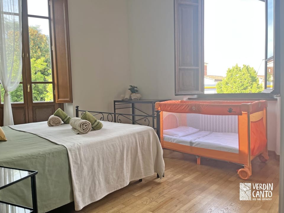 Bed, Photo of the whole room, Bedroom, cot, towels