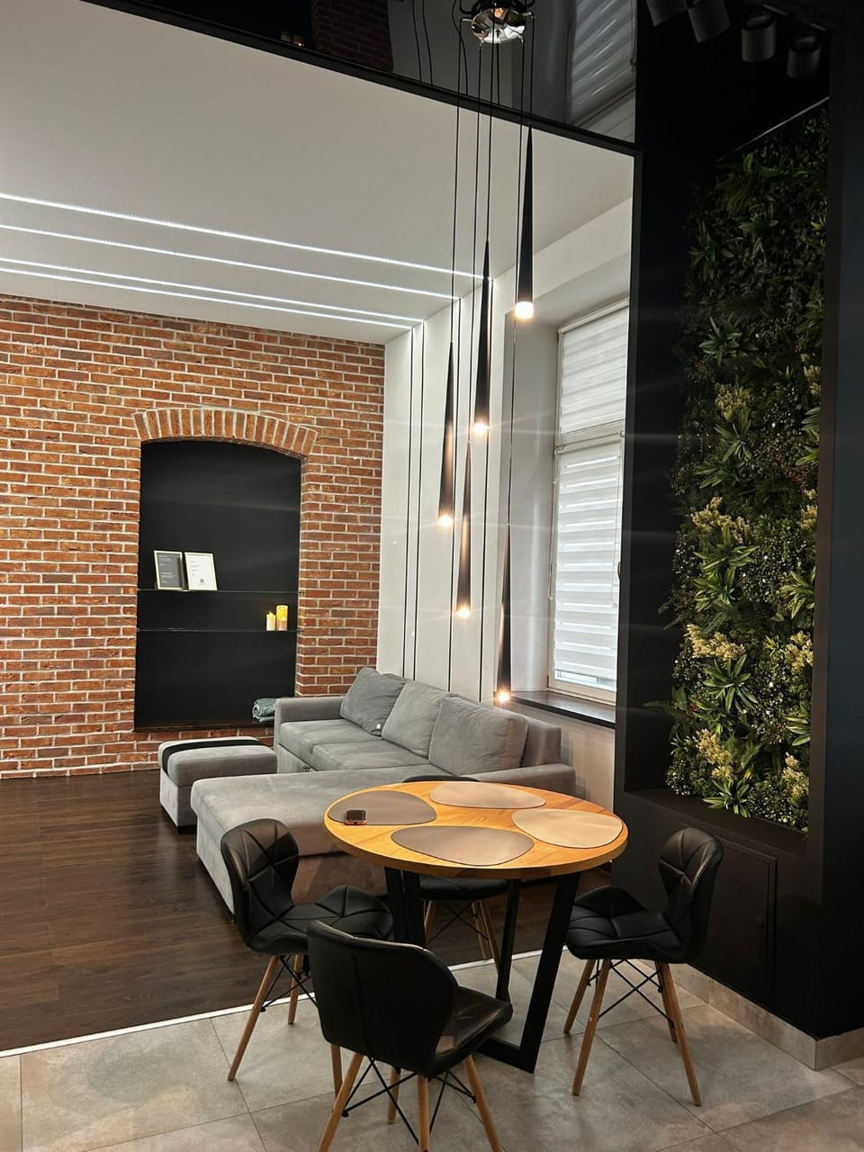 Living room, Seating area, Dining area