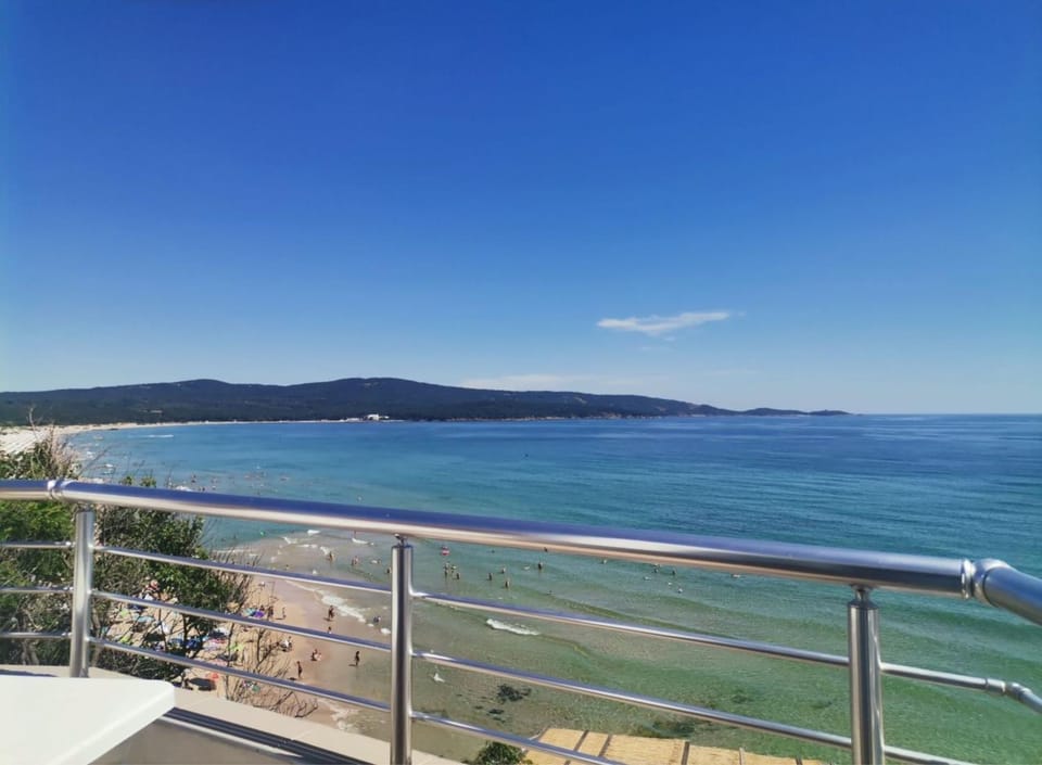 Nearby landmark, Day, Natural landscape, Balcony/Terrace, Beach, Mountain view, Sea view