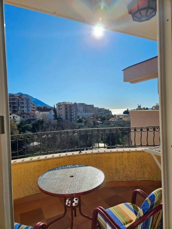 View (from property/room), Balcony/Terrace