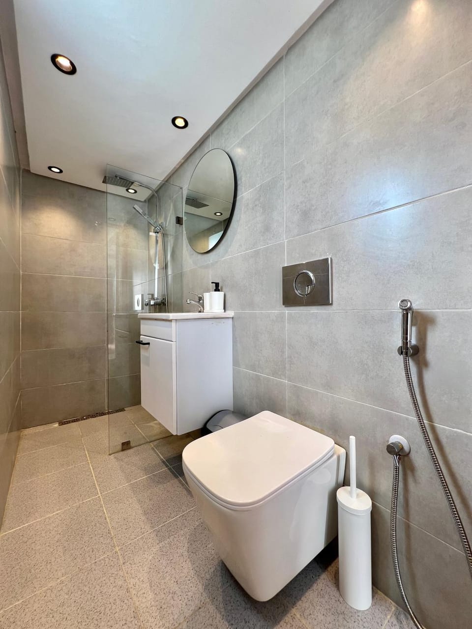 Shower, Toilet, Bathroom