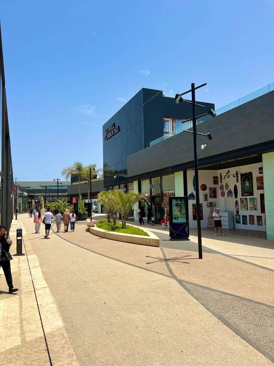 People, Neighbourhood, Street view, Location