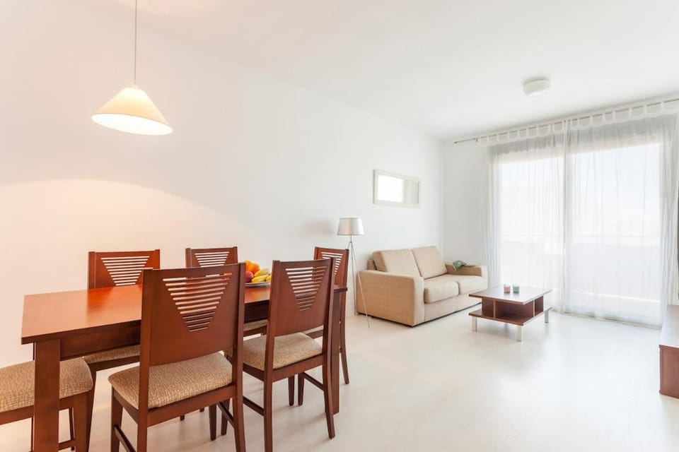Apartamento familiar con piscina y pádel Apartment in Torredembarra