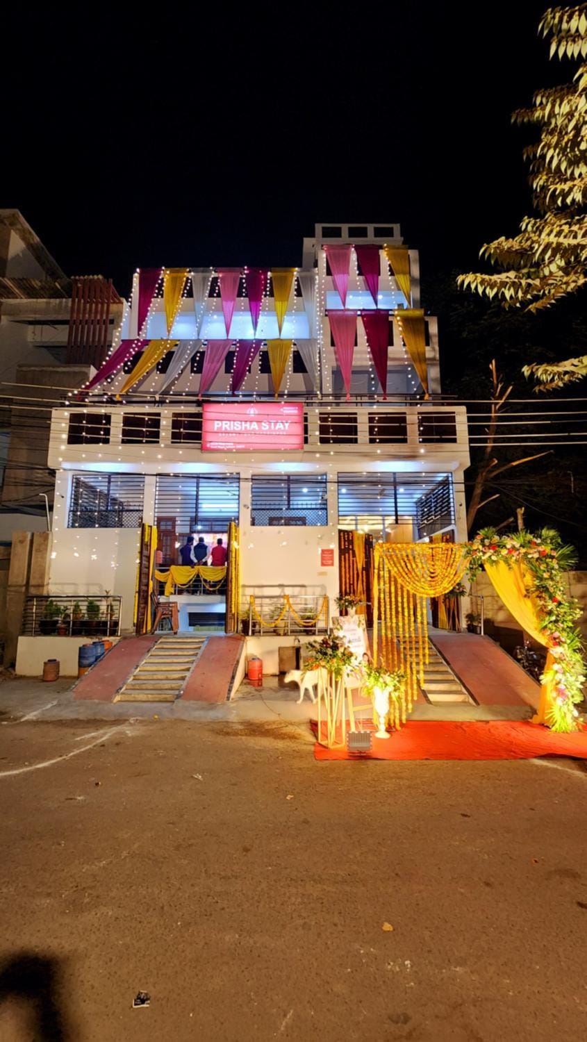 Prisha stay inn Hotel in Lucknow