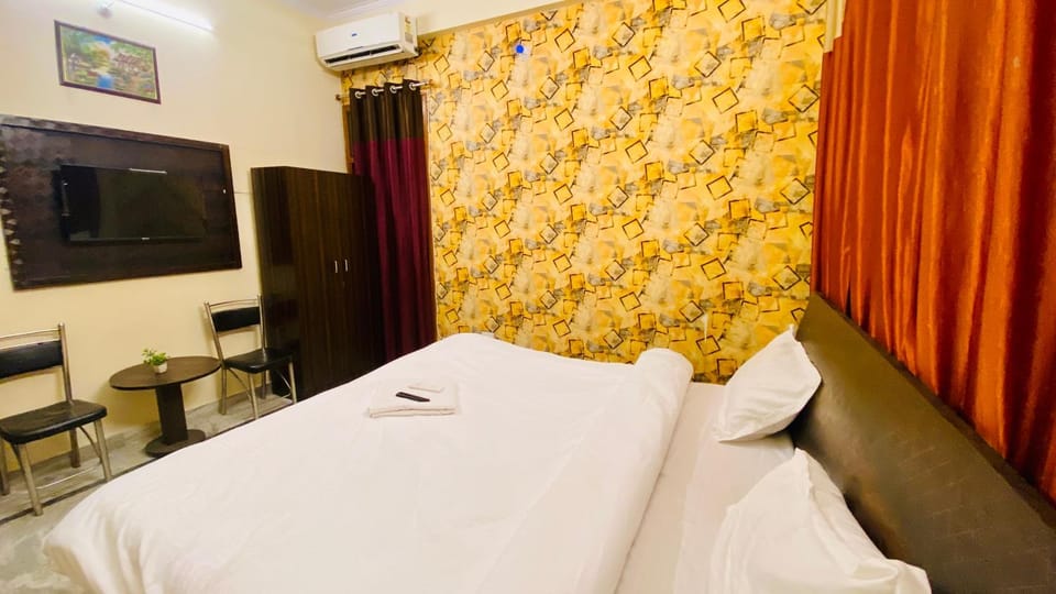 Prisha stay inn Hotel in Lucknow