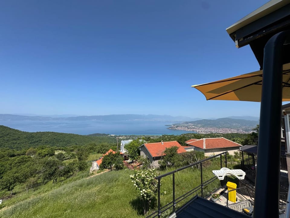 Velestovo Panorama House Apartment in Ohrid