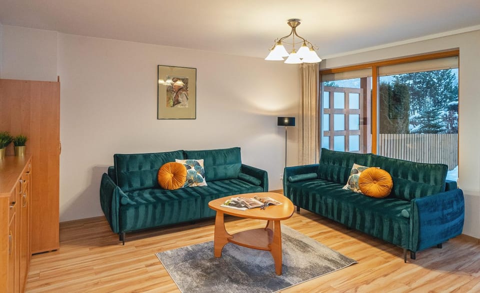 VivaApart Rodzinne apartamenty z basenem i widokiem na Giewont Apartment in Zakopane