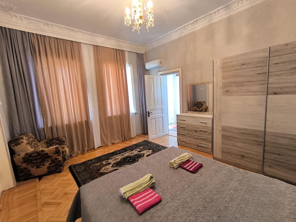 Bed, Bedroom, towels, wardrobe
