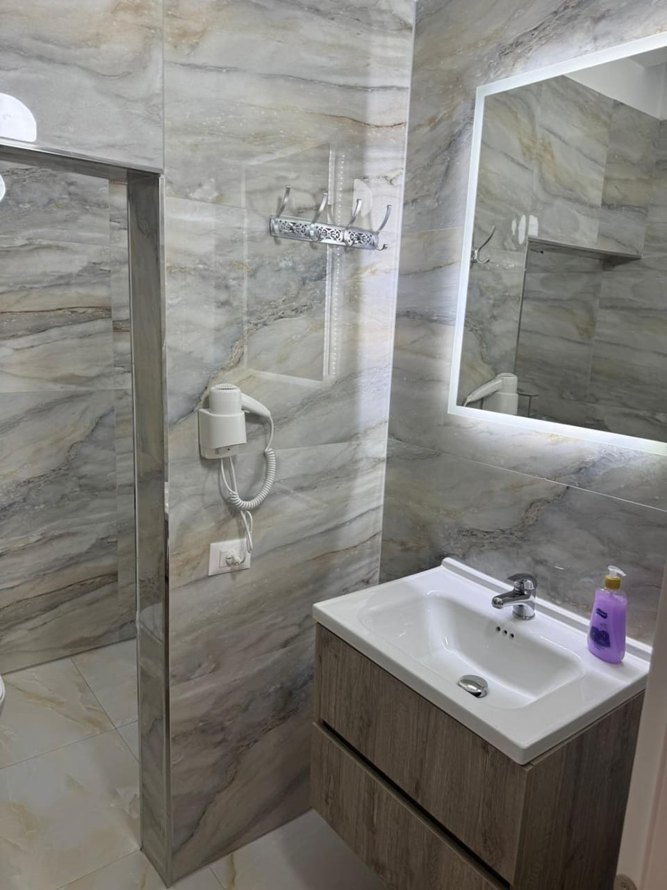 Shower, Bathroom