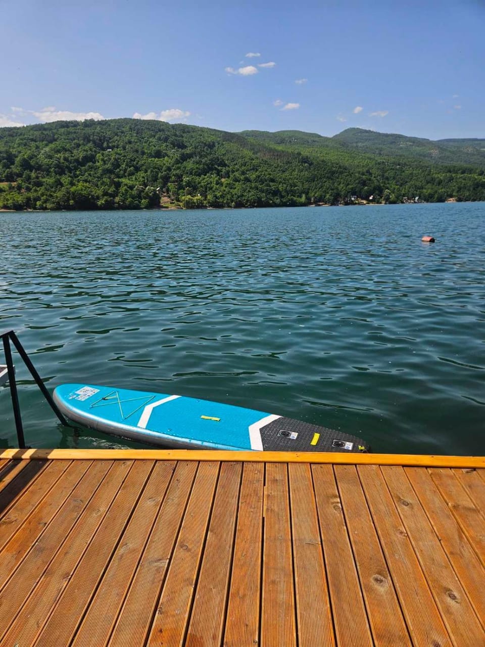 Villa Razlicak - Jezero Lake Perucac Villa in Zlatibor District, Serbia