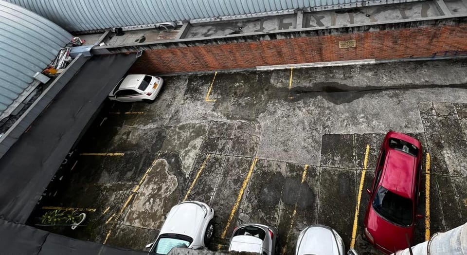 Day, Parking