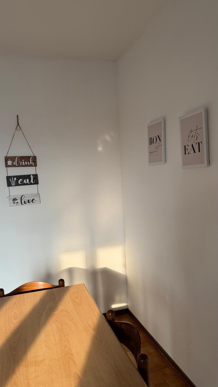 Kitchen or kitchenette, kitchen