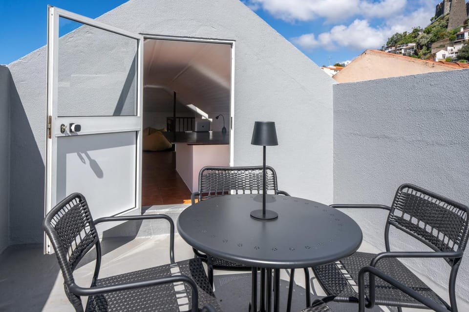 Balcony/Terrace, Dining area