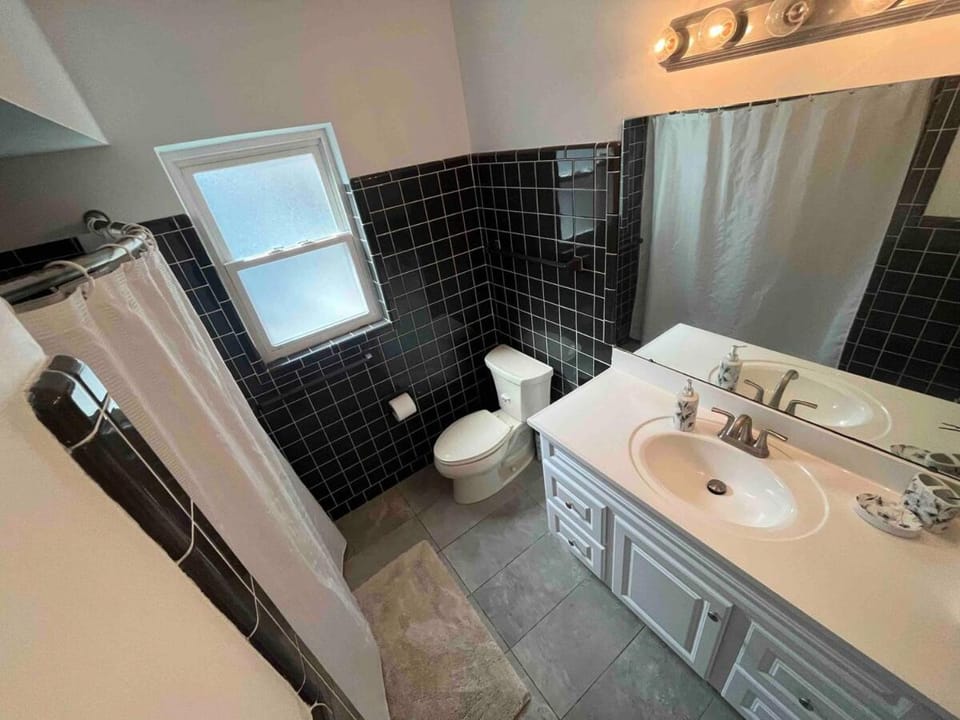 Bathroom, Bath