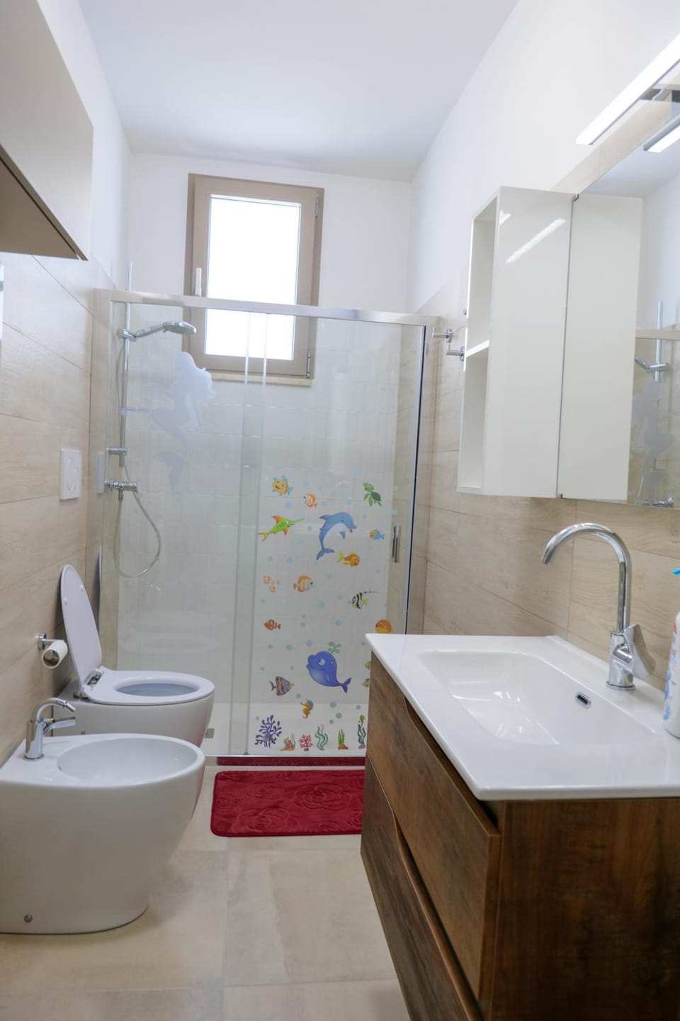 Shower, Toilet, Bathroom, bidet, towels