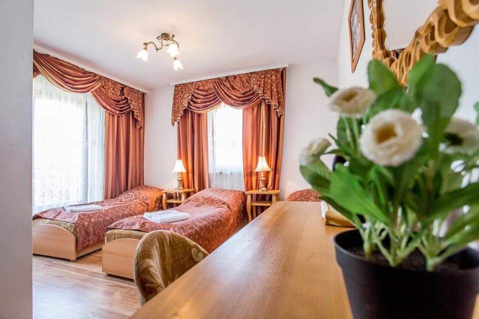 Day, Photo of the whole room