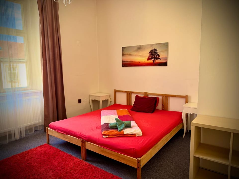 Just 3 min Walk Old Town Center private room C Vacation rental in Prague