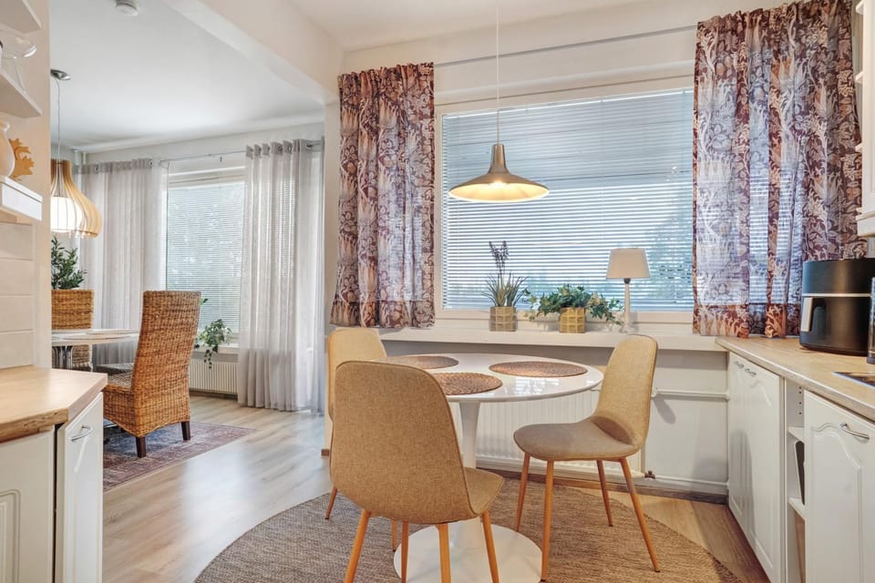 Kitchen or kitchenette, kitchen