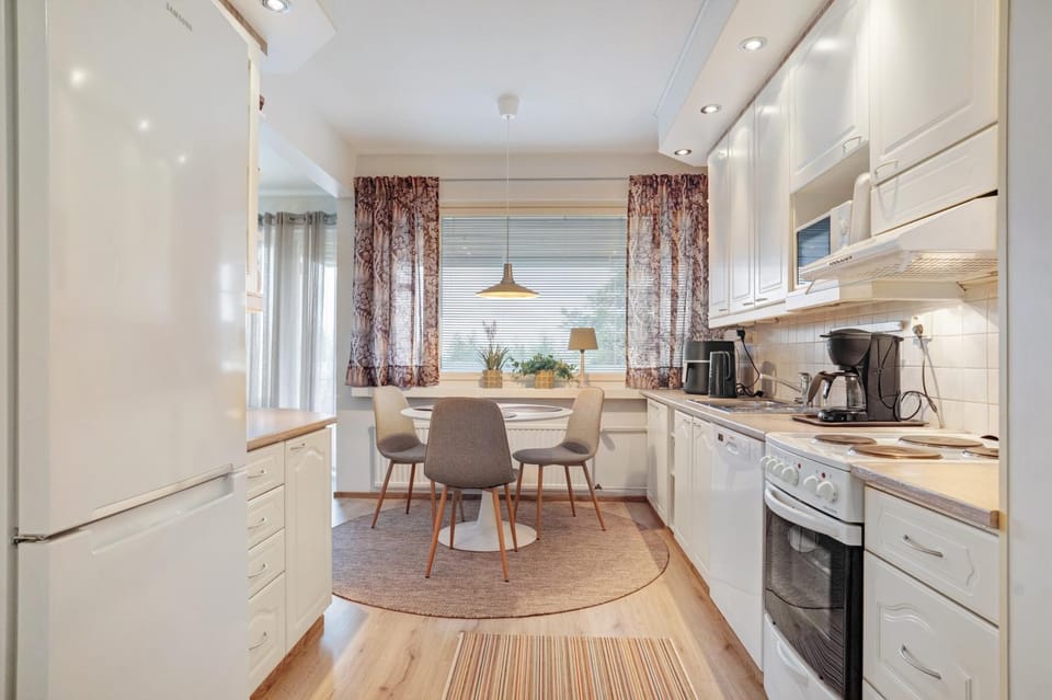 Kitchen or kitchenette, kitchen