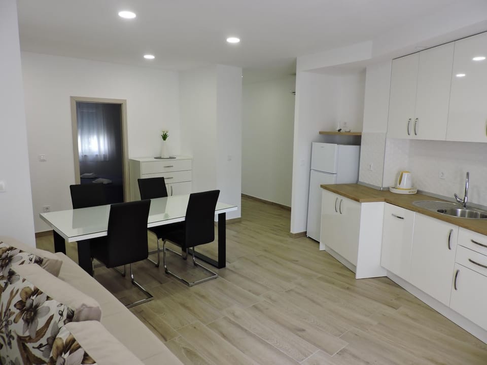 Apartments Lidus Bed and Breakfast in Makarska