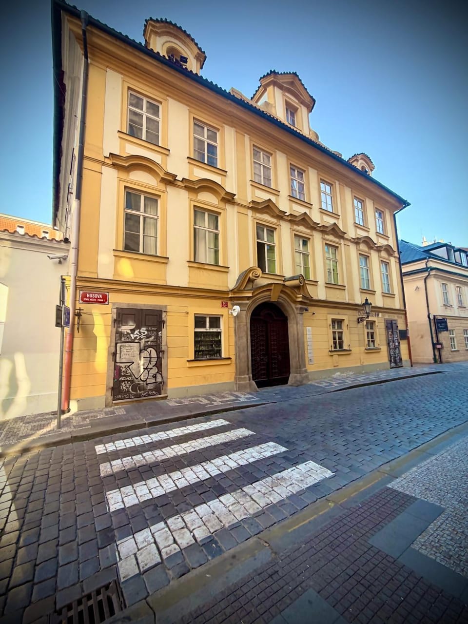 3 min Walk Old Town Center private room B Vacation rental in Prague