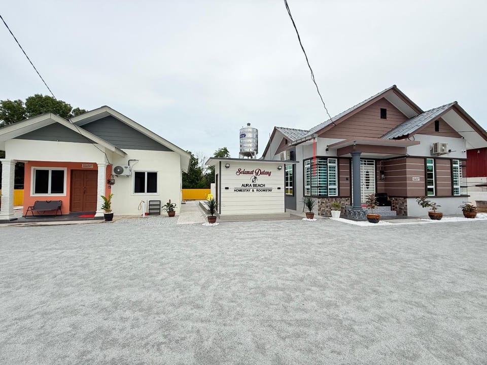 Property building, Day