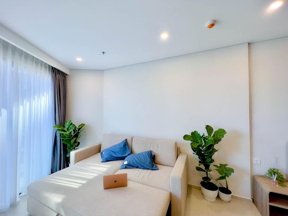 Living room, Photo of the whole room