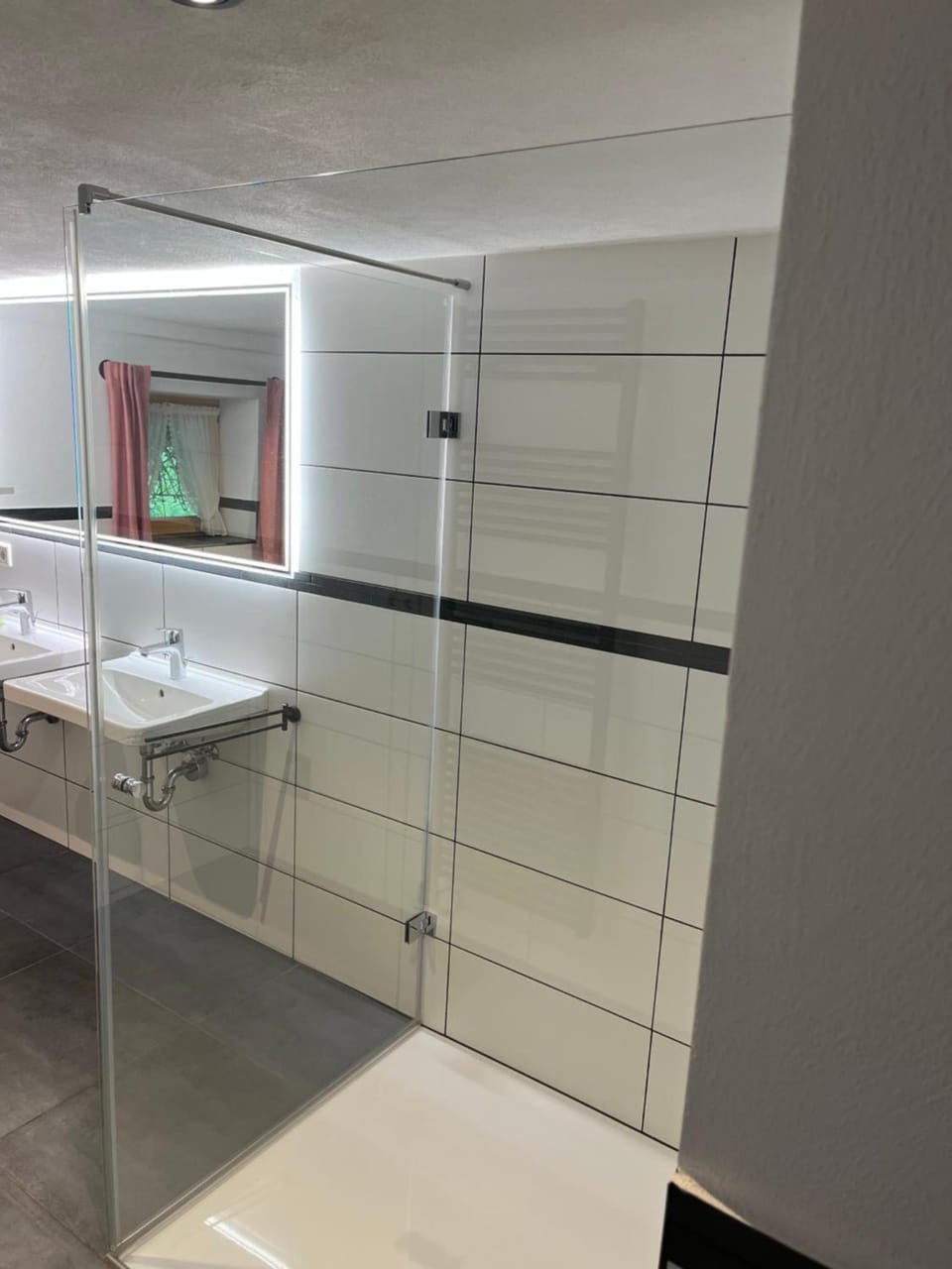 Bathroom, Living room