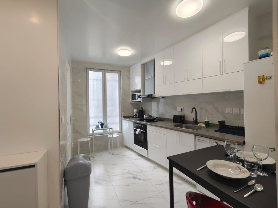 Belleville 10 Apartment in Paris