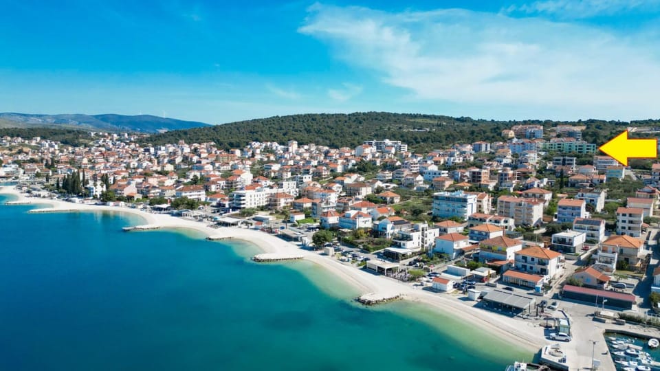 Beach, Location