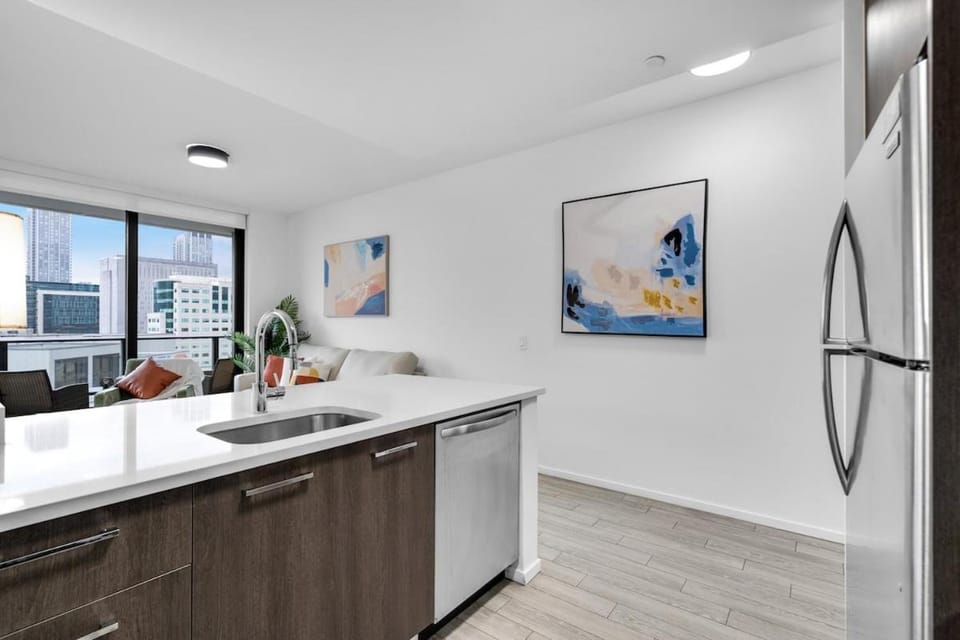 Best Location 2 bedrooms 2 bathrooms Apartment in Miami