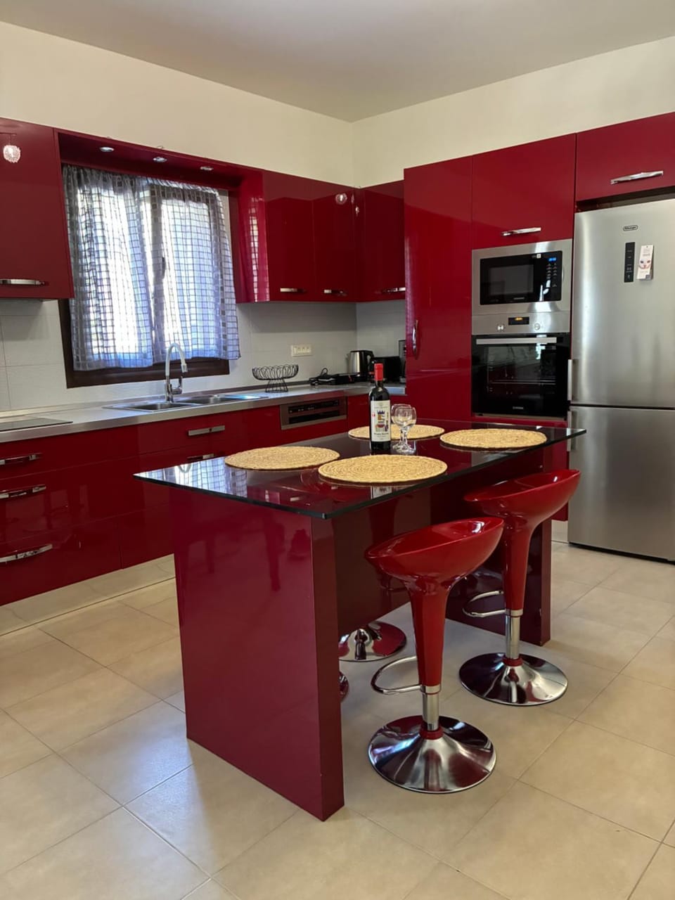 Kitchen or kitchenette, Dining area, dishwasher, oven, stove, toaster