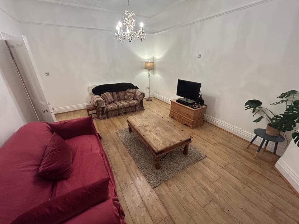 Banks Road Apartment in Wirral