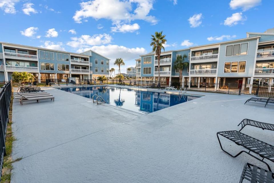 Sea Oats H206 by ALBVR - Boat Launch and close to Beach Access Apartment in West Beach