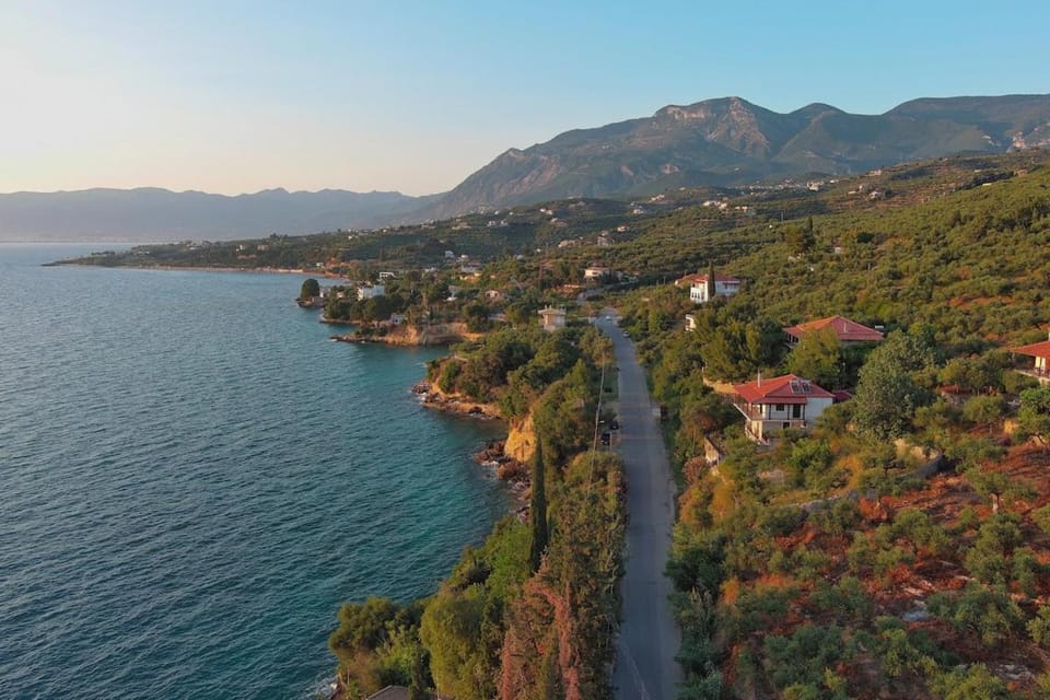 Neighbourhood, Bird's eye view, Mountain view, Sea view