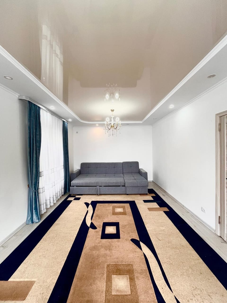 Bed, Living room, Seating area