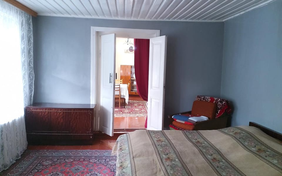 Bed, Living room, Bedroom