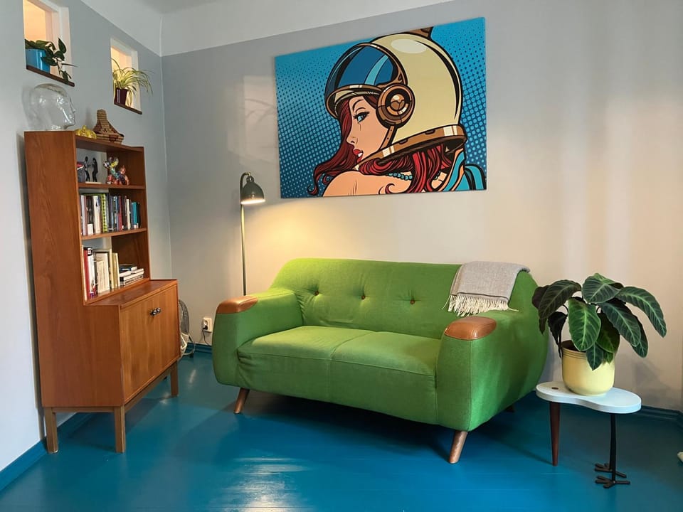 Living room, Seating area